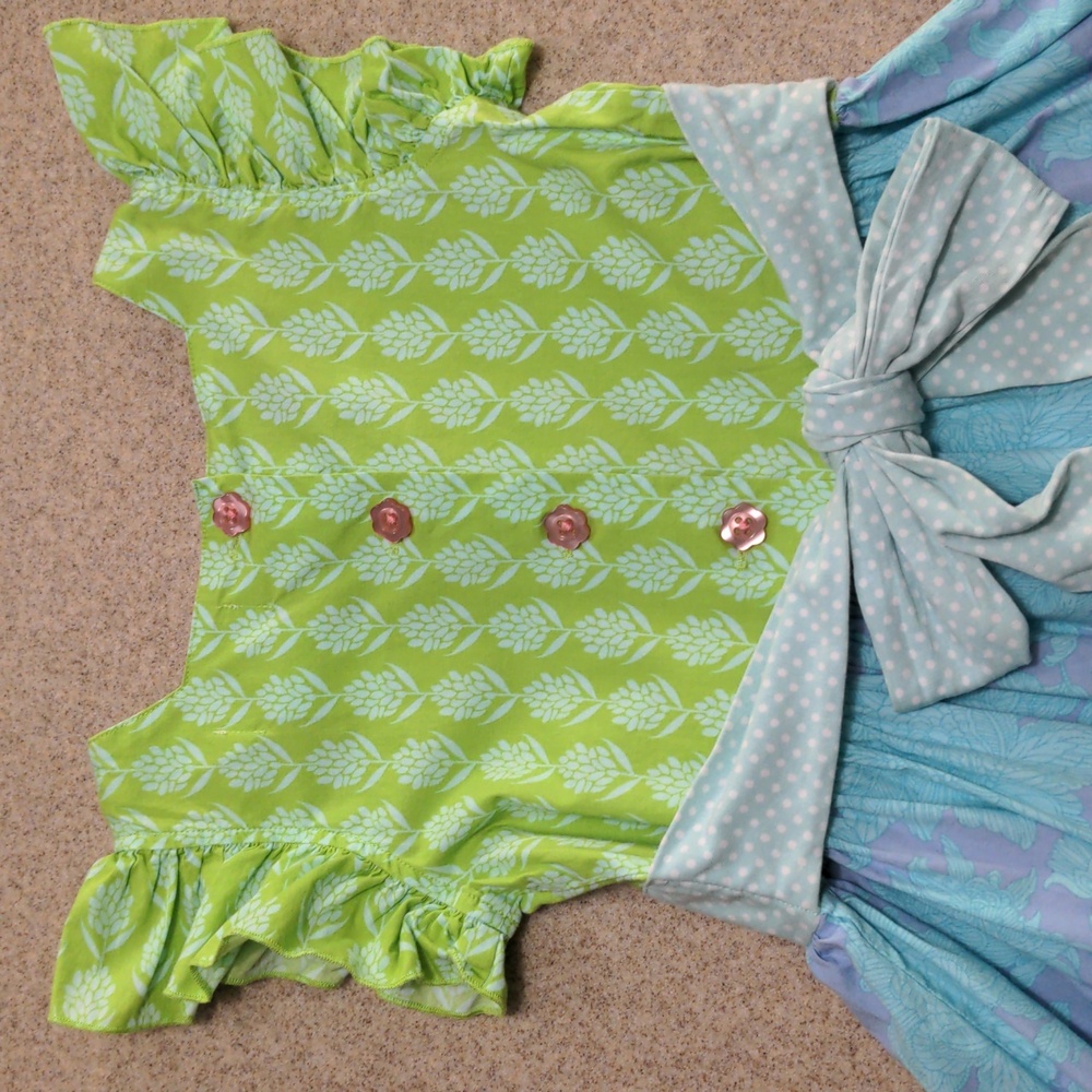 Serendipity Shrimp and Grits Green, Purple and Blue Scalloped Hem Dress Size 7-8 - Picture 10 of 12